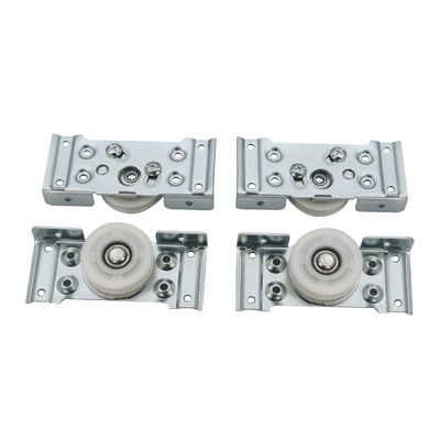 تركيبات عجلات بكرة الباب القابلة للطي من الحديد والنايلون لأبواب خزانة الملابس المنزلقة 8.5 سم * 11 سم